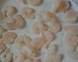 A picture of step 2 of Coconut popcorn shrimp.