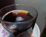 A picture of step 1 of Summer Special Black Ice Tea.