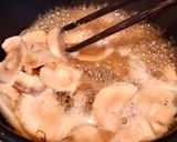 Hình bước làm 2 của món 🌱 Nấm Kho Dứa Chay (Vegan)