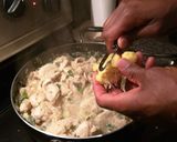 A picture of step 8 of Cashew Chicken.
