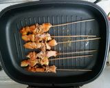 Foto langkah ke 5 dari resep Sate Kulit + Daging Ayam.