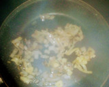 Foto del paso 1 de la receta: Revuelto de setas con champiñones al vino