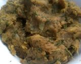 A picture of step 2 of Dal paratha.