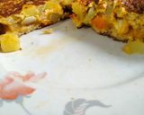 Foto del paso 4 de la receta: Tortilla de papa y boniato con chorizo colorado