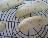 A picture of step 5 of Sausage Bread with Basil.
