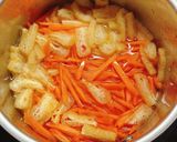 A picture of step 3 of Bamboo shoot rice.