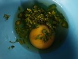 स्प्राउट्स ऑम्लेट (sprout omelette recipe in marathi)