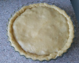 A picture of step 5 of Apple Pie.
