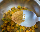 ஆந்திரா ஸ்டைல் வெண்டைக்காய் பக்கோடா ரெசிபி ஸ்டேப் 3 புகைப்படம்