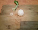 A picture of step 1 of Marinated green onions.