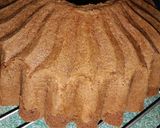 Foto langkah ke 6 dari resep Bolu pisang coklat simple.