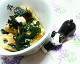 A picture of step 3 of Simmered Chikuwa and Wakame Seaweed (Great for Lunchboxes).