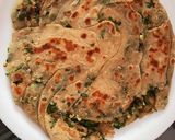 A picture of step 7 of Green chilli and garlic laccha paratha.