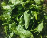 Foto del paso 2 de la receta: ENSALADA TIBIA DE ESPINACAS🥬SALTEADAS CON PAPINES🥔(AL PIMENTÓN)😋👏😋