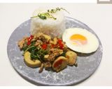 รูปขั้นตอนการทำที่ 4 ของ 🍳ข้าวกะเพราหมูสับไข่ดาว🌿