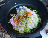 Foto del paso 2 de la receta: Merluza en salsa de pimienta verde y caldo de mejillones
