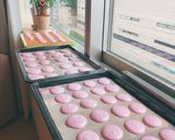 Hình bước làm 4 của món Macaron với kem bơ