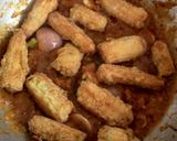 A picture of step 2 of Babycorn Manchurian.