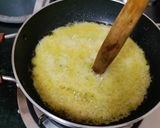 A picture of step 4 of Kesari Rabri Ghevar.