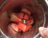 A picture of step 1 of Watermelon Lemonade Popsicles.
