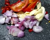 Foto langkah ke 2 dari resep Ikan Pindang Asam Manis.