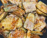Hình bước làm 3 của món Cà tím xào tép sate