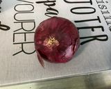 Une image de l'étape 7 de Salade de melon au concombre, tomate noire, oignon rouge et feta.