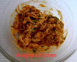 A picture of step 5 of Onion pakoda.