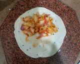 A picture of step 2 of Macroni calzone.