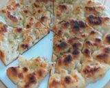 Foto del passaggio 3 della ricetta Focaccia Veloce Gluten Free Cotta in padella
