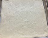A picture of step 5 of Scallion and Pork Floss Bread Rolls.