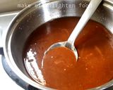 A picture of step 3 of Caramel candy chocolate.
