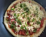 Foto langkah ke 5 dari resep Pizza Teflon Simple Bangettt.