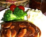 A picture of step 6 of All-Purpose Balsamic Sauce with Mushrooms.