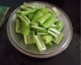 A picture of step 1 of Bhaji Chilli Curry.