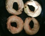 A picture of step 10 of Baked khaja ring stuffed with peas.