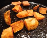 A picture of step 4 of Cinnamon Sweet Potatoe Bites.