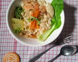 Foto langkah ke 4 dari resep 15 GBC. Mi Kuah Tom Yum.