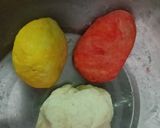 A picture of step 2 of Momos in fish design.