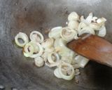 A picture of step 4 of My Mixed Up Veg Stir Fry 😉😀.