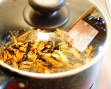 A picture of step 4 of Simmered Hijiki Seaweed with Gochujang.