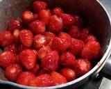 Strawberry Confiture Jam with Fresh Strawberries