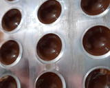 Foto del paso 2 de la receta: Bombones de chocolate rellenos de rompope