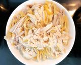 Hình bước làm 4 của món Phở gà!