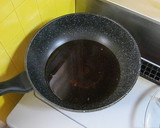 A picture of step 1 of Simmered Flounder.