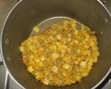 A picture of step 4 of Daikon Radish Curry that's Simple & Deep Flavor.