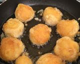 Foto langkah ke 5 dari resep Rondo Royal aka Tape Goreng.