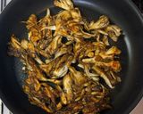 A picture of step 9 of No-Fail Mixed Maitake Mushroom Rice.