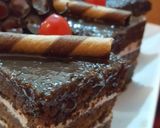 A picture of step 26 of Chocolate Pastry with Ceremal/ Chocolate Ganache Frosting.