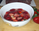 Foto del paso 1 de la receta: Tartar de Atún, con emulsión de fresas (Sin sal)